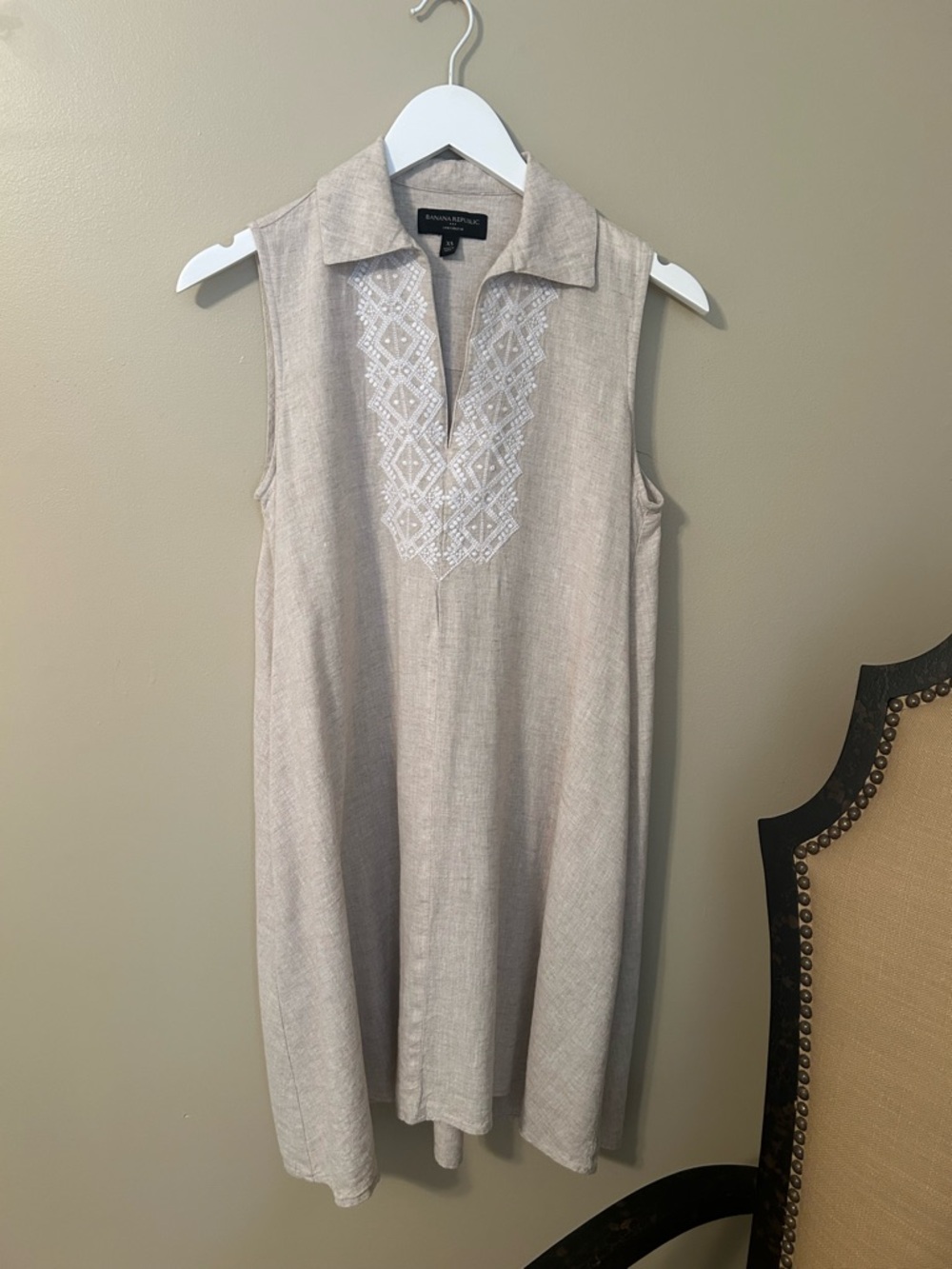 Banana Republic Sleeveless Embroidered Linen-Blend Dress in Light Taupe